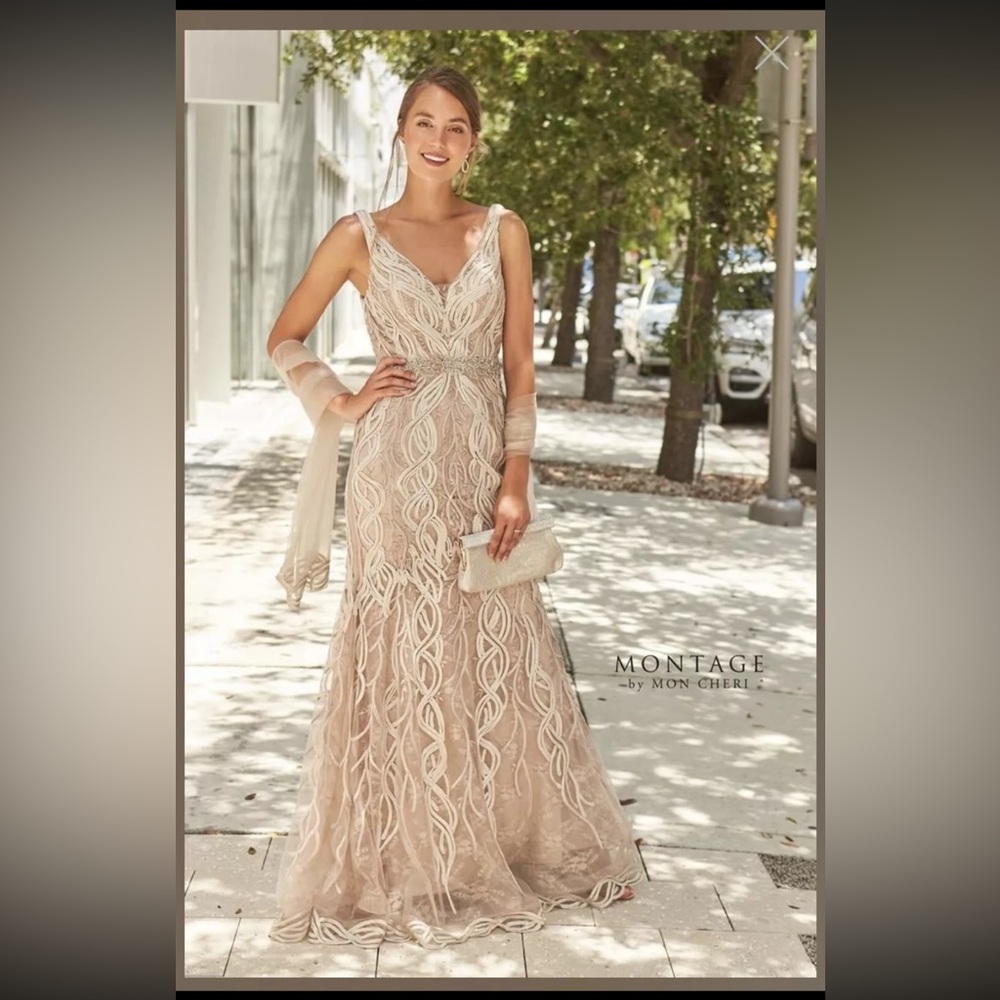 Mon Cheri by Montage Size 10 NWT